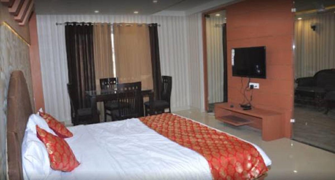 Hotel Bns International Sasarām Buitenkant foto